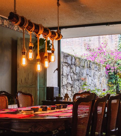 Thinking of Getting A Dining Table Set For Your Home? Consider These #4 Strong Factors Before You Part With Your Money.