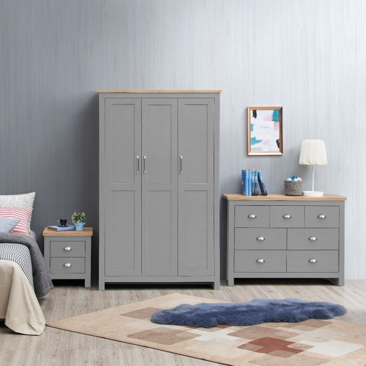 3 Piece Bedroom Furniture Set – 3 Door Wardrobe, 7 Drawer Chest of Drawers, and 2 Drawer Bedside Cabinet in Light Grey with Oak Effect Tops